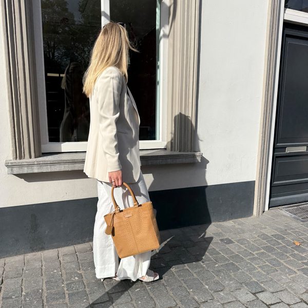 Cool-Colbie-Shopper-Small-Nude